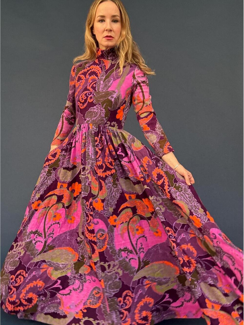 Vintage 1970s Geoffrey Beene Pink & Purple Psychedelic Print Gown - Picture 3 of 9